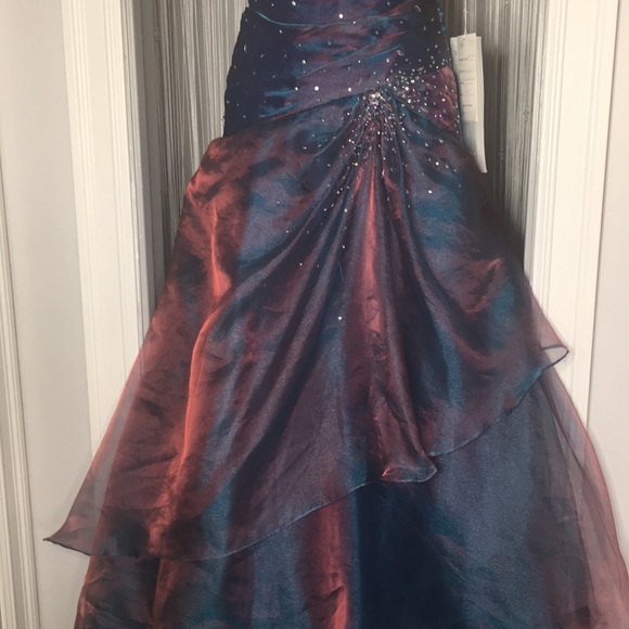 Prom Gown - Picture 3 of 5